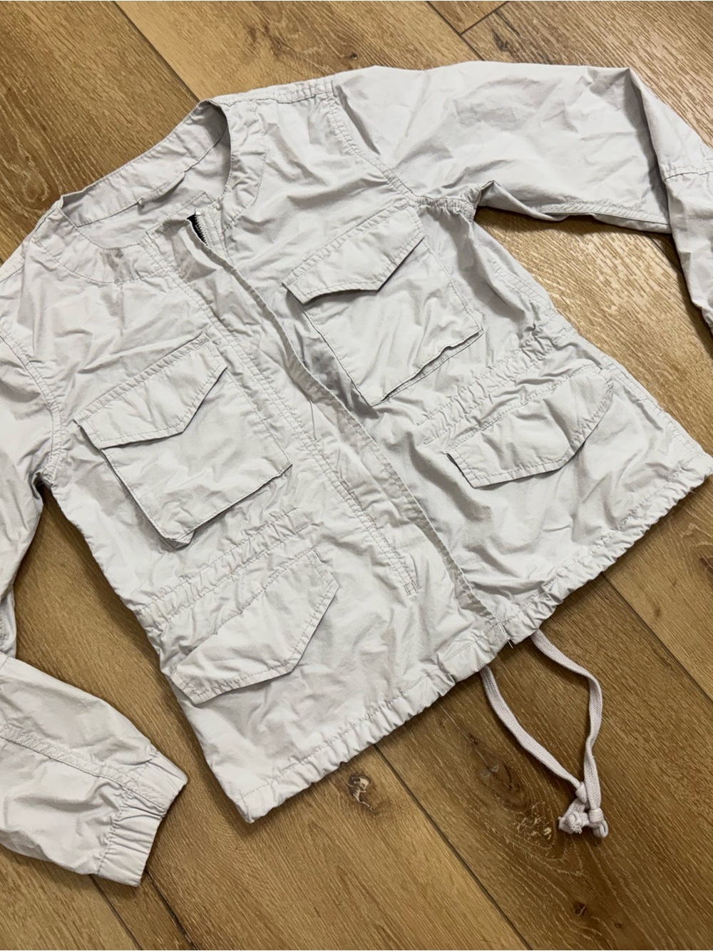 GAP Light Cream womans lightweight with Front Pockets jacket